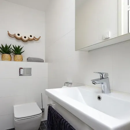 Modern In The Heart Of Telliskivi * Reval